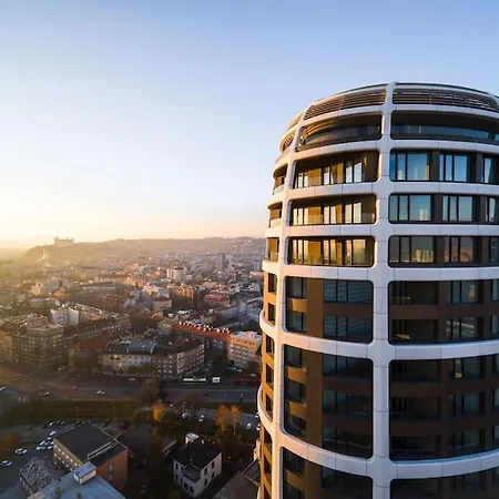 Sky-park Flat&parking 公寓 布拉迪斯拉发